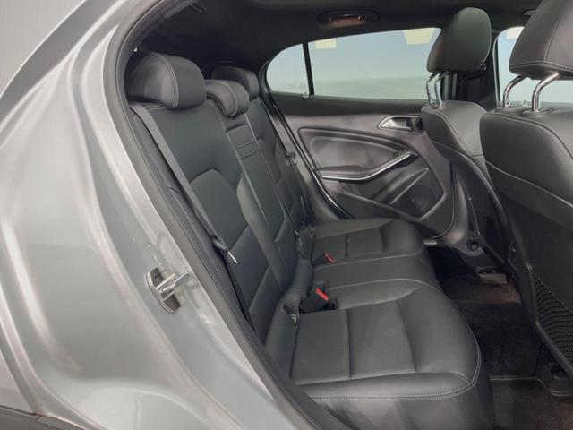 ＧＬＡクラス ＧＬＡ２２０　４マチック　パノラミックスライディングルーフ　レーダーセーフティＰＫＧ　プレミアムＰＫＧ　ｈａｒｍａｎ／ｋａｒｄｏｎサウンド　前席シートヒーター／パワーシート　純正ナビ　フルセグＴＶ　バックカメラ　電動リアゲート（11枚目）