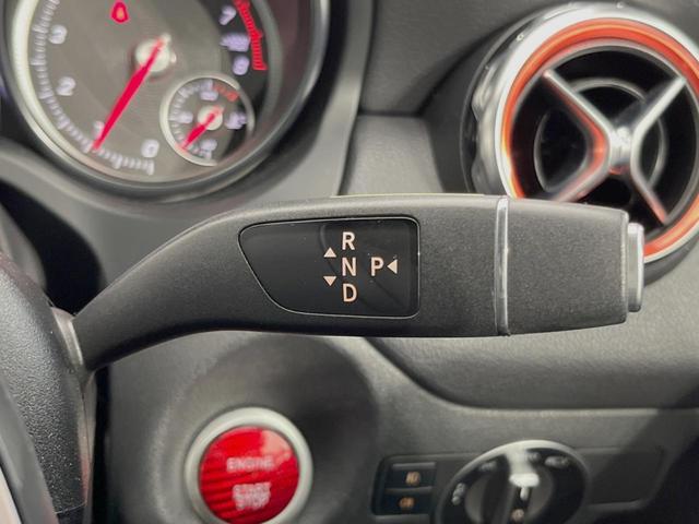 ＧＬＡクラス ＧＬＡ２２０　４マチック　パノラミックスライディングルーフ　レーダーセーフティＰＫＧ　プレミアムＰＫＧ　ｈａｒｍａｎ／ｋａｒｄｏｎサウンド　前席シートヒーター／パワーシート　純正ナビ　フルセグＴＶ　バックカメラ　電動リアゲート（23枚目）