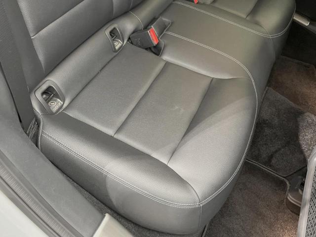 ＧＬＡクラス ＧＬＡ２２０　４マチック　パノラミックスライディングルーフ　レーダーセーフティＰＫＧ　プレミアムＰＫＧ　ｈａｒｍａｎ／ｋａｒｄｏｎサウンド　前席シートヒーター／パワーシート　純正ナビ　フルセグＴＶ　バックカメラ　電動リアゲート（28枚目）