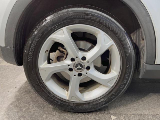 ＧＬＡクラス ＧＬＡ２２０　４マチック　パノラミックスライディングルーフ　レーダーセーフティＰＫＧ　プレミアムＰＫＧ　ｈａｒｍａｎ／ｋａｒｄｏｎサウンド　前席シートヒーター／パワーシート　純正ナビ　フルセグＴＶ　バックカメラ　電動リアゲート（35枚目）