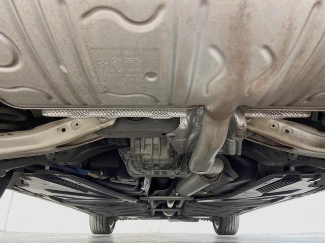 ＧＬＡクラス ＧＬＡ２２０　４マチック　パノラミックスライディングルーフ　レーダーセーフティＰＫＧ　プレミアムＰＫＧ　ｈａｒｍａｎ／ｋａｒｄｏｎサウンド　前席シートヒーター／パワーシート　純正ナビ　フルセグＴＶ　バックカメラ　電動リアゲート（38枚目）