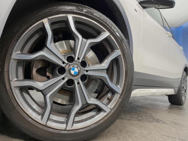 Ｘ２ ｘＤｒｉｖｅ　２０ｉ　ＭスポーツＸ　アドバンスドアクティブセーフティＰＫＧ　ドライビングアシスト　アクティブクルーズコントロール　純正ナビ　バックカメラ　パワーバックドア　前席シートヒーター　純正１９インチ５本Ｙ字スポークＡＷ　ＥＴＣ（19枚目）