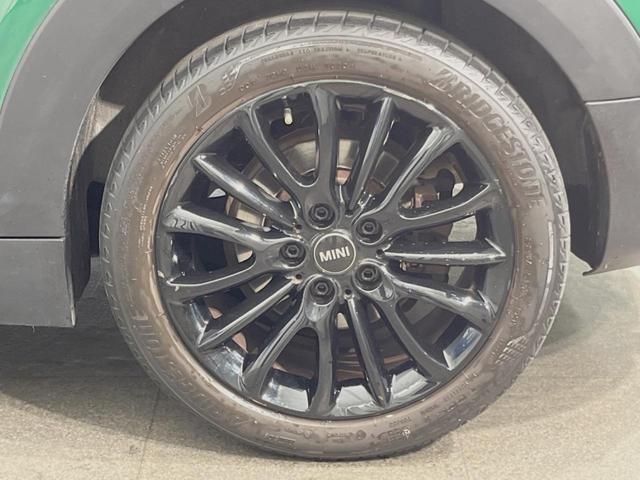 MINI クーパーD クラブマン ペッパーPKG LEDヘッドライト アクティブクルーズコントロール インテリジェントセーフティ 純正ナビ バックカメラ Bluetooth 純正17インチAW コンフォートアクセス オートエアコン(35枚目)