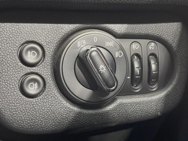 MINI クーパーD クラブマン ペッパーPKG LEDヘッドライト アクティブクルーズコントロール インテリジェントセーフティ 純正ナビ バックカメラ Bluetooth 純正17インチAW コンフォートアクセス オートエアコン(42枚目)