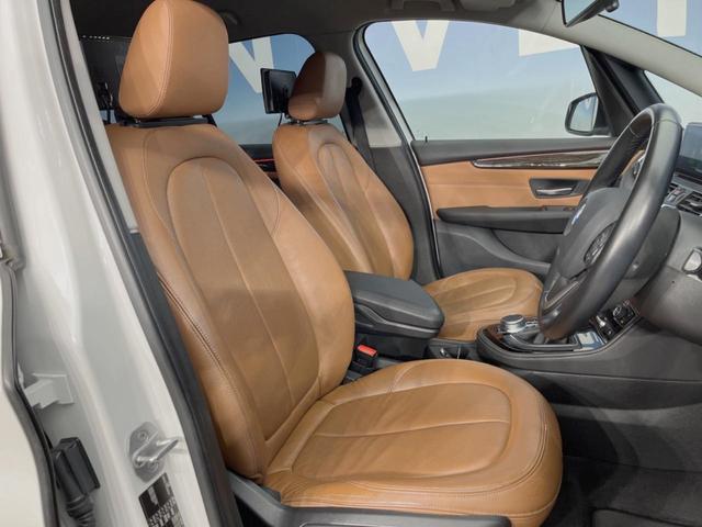 ２シリーズ ２１８ｉグランツアラー　ラグジュアリー　アドバンスドアクティブセーフティ／パーキングサポート／コンフォートＰＫＧ　純正ナビ　バックカメラ　パワーバックドア　茶革シート　前席シートヒーター／パワーシート　純正１７インチＡＷ　ＬＥＤヘッドライト（11枚目）