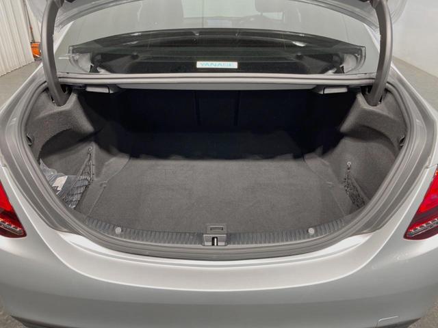 Ｃクラス Ｃ２２０ｄ　ローレウスエディション　レーダーセーフティＰＫＧ　純正ナビ　コックピットディスプレイ　バックカメラ　フルセグＴＶ　半革シート　前席シートヒーター／パワーシート　ＬＥＤヘッドランプ／ハイビームアシスト　パドルシフト　ＥＴＣ（13枚目）