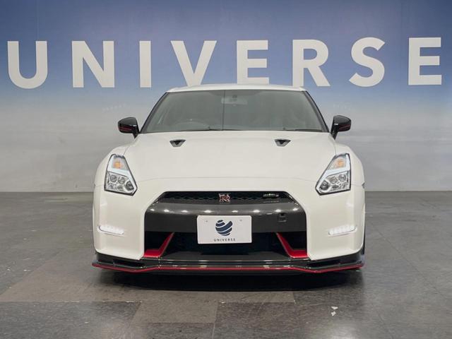 ＧＴ－Ｒ ニスモ　４ＷＤ　ＢＯＳＥサウンドシステム　ドライカーボン製トランクリッド　ＲＡＹＳ製２０インチアルミ　ＲＥＣＡＲＯ製ＮＩＳＭＯロゴ入シート　クルコン　純正ナビ　バックカメラ　エンドレス製ブレーキローター（12枚目）
