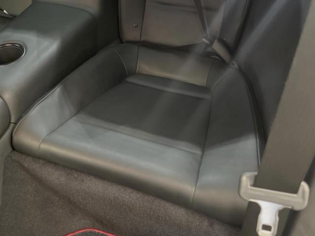 ＧＴ－Ｒ ニスモ　４ＷＤ　ＢＯＳＥサウンドシステム　ドライカーボン製トランクリッド　ＲＡＹＳ製２０インチアルミ　ＲＥＣＡＲＯ製ＮＩＳＭＯロゴ入シート　クルコン　純正ナビ　バックカメラ　エンドレス製ブレーキローター（27枚目）