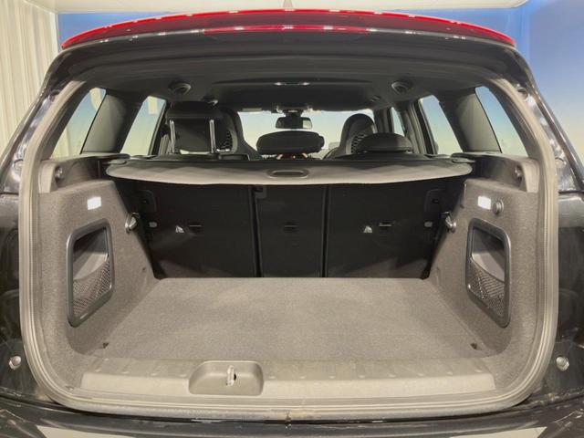 ＭＩＮＩ ジョンクーパーワークス　クラブマン　ＪＣＷ・トリム　ジョンクーパーワークストリムＰＫＧ　４ＷＤ　クルーズコントロール　インテリジェントセーフティ　ヘッドアップディスプレイ　ＡｐｐｌｅＣａｒＰｌａｙ　バックカメラ　前席シートヒーター　ＬＥＤライト（11枚目）