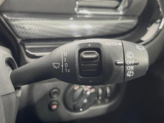 ＭＩＮＩ ジョンクーパーワークス　クラブマン　ＪＣＷ・トリム　ジョンクーパーワークストリムＰＫＧ　４ＷＤ　クルーズコントロール　インテリジェントセーフティ　ヘッドアップディスプレイ　ＡｐｐｌｅＣａｒＰｌａｙ　バックカメラ　前席シートヒーター　ＬＥＤライト（40枚目）