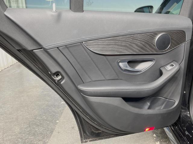 Ｃクラスステーションワゴン Ｃ２００　ステーションワゴン　スポーツ　レーダーセーフティＰＫＧ　ＬＥＤヘッドランプ／アダプティブハイビーム　パーキングアシスト　ヘッドアップディスプレイ　純正ナビ　バックカメラ　フルセグＴＶ　前席シートヒーター　電動リアゲート　ＥＴＣ（28枚目）