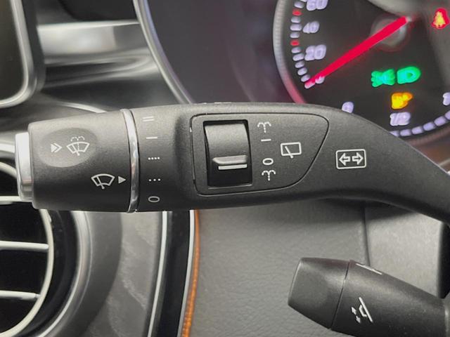 Ｃクラスステーションワゴン Ｃ２００　ステーションワゴン　スポーツ　レーダーセーフティＰＫＧ　ＬＥＤヘッドランプ／アダプティブハイビーム　パーキングアシスト　ヘッドアップディスプレイ　純正ナビ　バックカメラ　フルセグＴＶ　前席シートヒーター　電動リアゲート　ＥＴＣ（48枚目）