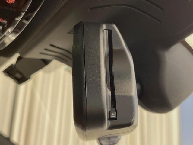 ８シリーズ ８４０ｉ　グランクーペ　エクスクルーシブ　Ｍスポーツ　パノラマサンルーフ　アクティブクルーズコントロール　３６０°カメラ　レーザーライト　１２．３インチナビ　ｈａｒｍａｎ／ｋａｒｄｏｎサウンド　茶／黒革シート　全席シートヒーター　前席ベンチレーション（60枚目）