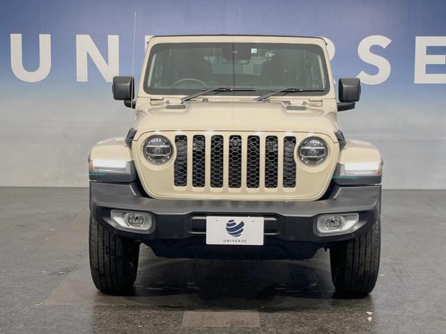 ジープ・ラングラーアンリミテッド リミテッドＥＤウィズサンライダフリップＴフォーハドＴ　サンライダーフリップトップ　４ＷＤ　レーダークルーズコントロール　黒革シート　純正ナビ　フルセグＴＶ　Ｂｌｕｅｔｏｏｔｈ　バックカメラ　前席シートヒーター　ハンドルヒーター　ＬＥＤヘッドライト　禁煙車（13枚目）