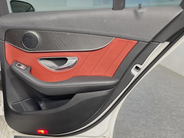 Ｃクラスステーションワゴン Ｃ２００　ステーションワゴン　スポーツ本革仕様　本革仕様　レーダーセーフティＰＫＧ　ＬＥＤヘッドランプ／アダプティブハイビーム　赤革シート　前席シートヒーター　ハンズフリーパワーバックドア　純正ナビ　バックカメラ　フルセグＴＶ　純正１８インチアルミ（30枚目）