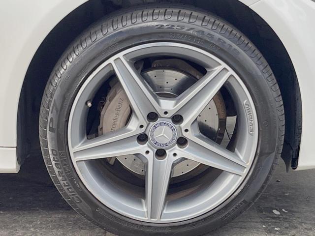 Ｃクラスステーションワゴン Ｃ２００　ステーションワゴン　スポーツ本革仕様　本革仕様　レーダーセーフティＰＫＧ　ＬＥＤヘッドランプ／アダプティブハイビーム　赤革シート　前席シートヒーター　ハンズフリーパワーバックドア　純正ナビ　バックカメラ　フルセグＴＶ　純正１８インチアルミ（32枚目）