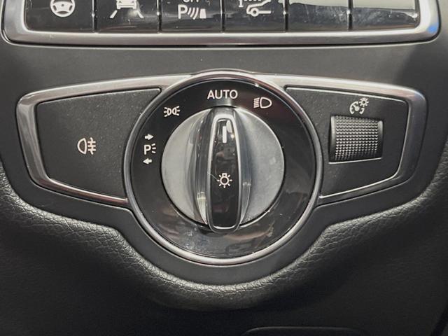 Ｃクラスステーションワゴン Ｃ２００　ステーションワゴン　スポーツ本革仕様　本革仕様　レーダーセーフティＰＫＧ　ＬＥＤヘッドランプ／アダプティブハイビーム　赤革シート　前席シートヒーター　ハンズフリーパワーバックドア　純正ナビ　バックカメラ　フルセグＴＶ　純正１８インチアルミ（47枚目）