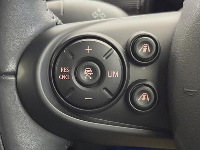 ＭＩＮＩ クーパーＤ　クラブマン　ペッパーＰＫＧ　アクティブクルーズコントロール　ＬＥＤヘッドランプ／ＬＥＤフォグランプ　リアビューカメラ／パークディスタンスコントロール（リア）　インテリジェントセーフティ　コンフォートアクセス（4枚目）