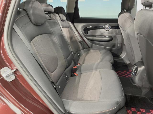 ＭＩＮＩ クーパーＤ　クラブマン　ペッパーＰＫＧ　アクティブクルーズコントロール　ＬＥＤヘッドランプ／ＬＥＤフォグランプ　リアビューカメラ／パークディスタンスコントロール（リア）　インテリジェントセーフティ　コンフォートアクセス（11枚目）