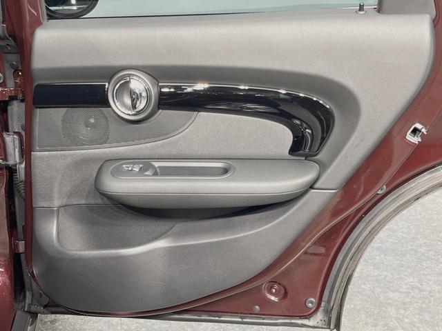 ＭＩＮＩ クーパーＤ　クラブマン　ペッパーＰＫＧ　アクティブクルーズコントロール　ＬＥＤヘッドランプ／ＬＥＤフォグランプ　リアビューカメラ／パークディスタンスコントロール（リア）　インテリジェントセーフティ　コンフォートアクセス（30枚目）