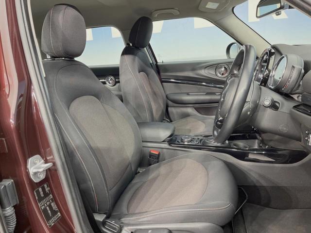 ＭＩＮＩ クーパーＤ　クラブマン　ペッパーＰＫＧ　アクティブクルーズコントロール　ＬＥＤヘッドランプ／ＬＥＤフォグランプ　リアビューカメラ／パークディスタンスコントロール　純正ナビ　インテリジェントセーフティ　１７インチＡＷ　ＥＴＣ（10枚目）