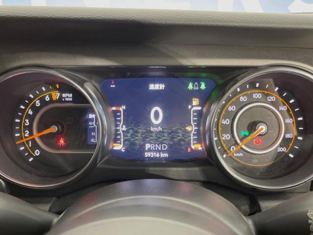 ジープ・ラングラーアンリミテッド スポーツ 4WD Apple Car Play LEDヘッドライト 禁煙 レーダークルーズコントロール バック/サイドカメラ ブラインドスポットモニター 純正17インチアルミホイール 無塗装ハードトップ ETC(27枚目)