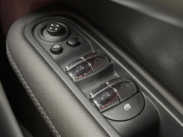 MINI クーパーSD クロスオーバー ディーゼルターボ パナソニック製ナビ フルセグTV バックカメラ Bluetooth接続 OZ製18インチアルミホイール HIDヘッドランプ LEDフォグランプ オートライト キーレス パドルシフト(34枚目)