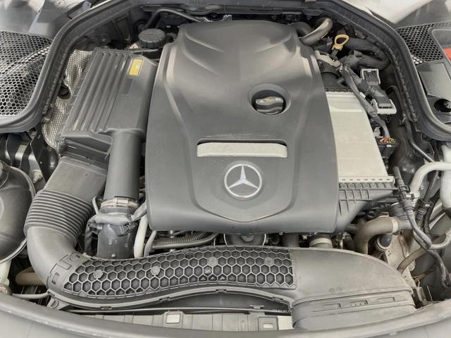 Cクラスステーションワゴン C200ステーションワゴン アバンギャルド レーダーセーフティPKG LEDヘッドランプ/ハイビームアシスト パワーバックドア 前席シートヒーター 運転席メモリ付前席パワーシート 純正ナビ バックカメラ フルセグTV 純正17インチAW(19枚目)