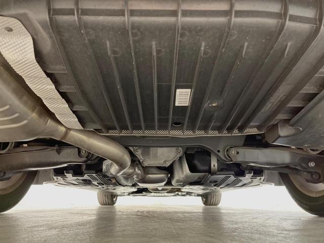 Cクラスステーションワゴン C200ステーションワゴン アバンギャルド レーダーセーフティPKG LEDヘッドランプ/ハイビームアシスト パワーバックドア 前席シートヒーター 運転席メモリ付前席パワーシート 純正ナビ バックカメラ フルセグTV 純正17インチAW(20枚目)