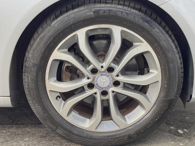 Cクラスステーションワゴン C200ステーションワゴン アバンギャルド レーダーセーフティPKG LEDヘッドランプ/ハイビームアシスト パワーバックドア 前席シートヒーター 運転席メモリ付前席パワーシート 純正ナビ バックカメラ フルセグTV 純正17インチAW(21枚目)