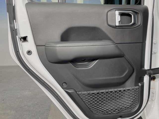 ジープ・ラングラーアンリミテッド サハラ AppleCarPlay 純正HDDナビ Bluetooth バックカメラ サイドカメラ フロントカメラ レーダークルーズコントロール ハンドルヒーター シートヒーター前席 LEDヘッドライト ETC(21枚目)