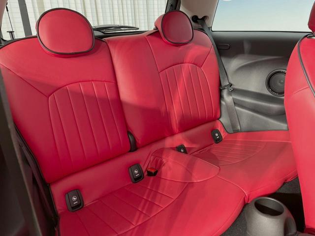 MINI ヴィクトリア 3ドア ナビゲーションPKG LEDヘッドランプ/LEDフォグランプ ユニオンジャックデザインLEDテールレンズ コンフォートアクセス バックカメラ Bluetooth 15インチ5本スポークAW(11枚目)