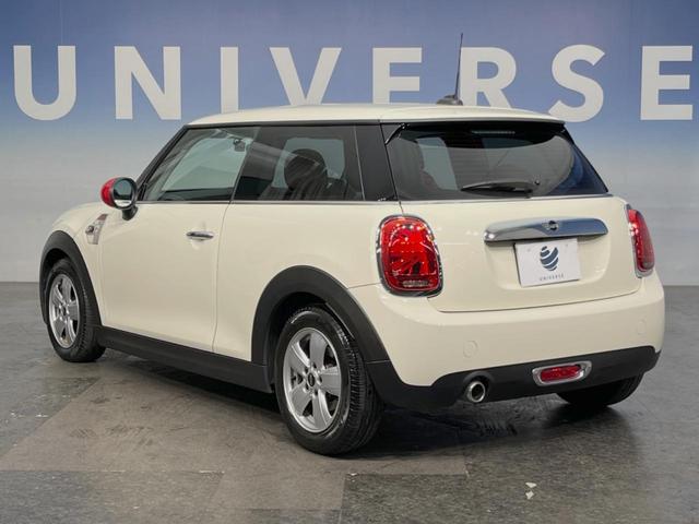 MINI ヴィクトリア 3ドア ナビゲーションPKG LEDヘッドランプ/LEDフォグランプ ユニオンジャックデザインLEDテールレンズ コンフォートアクセス バックカメラ Bluetooth 15インチ5本スポークAW(15枚目)