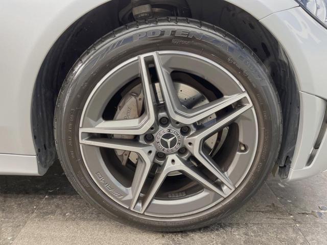 Cクラスステーションワゴン C220dステーションワゴンロレウスEDスポツプラP レーダーセーフティPKG エアサス 純正ナビ TV バックカメラ 純正18インチAW ワイヤレスチャージ 電動リアゲート キーレスゴー レザーシート パワーシート シートヒーター パーキングアシスト(25枚目)