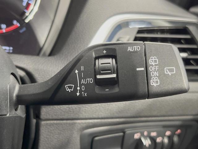 1シリーズ M140i エディションシャドー クルーズコントロール インテリジェントセーフティ パーキングアシスト 純正ナビ バックカメラ KW車高調 革シート パワーシート シートヒーター コンフォートアクセス LEDヘッドライト パドルシフト(42枚目)
