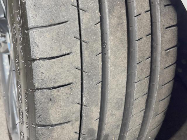 1シリーズ M140i エディションシャドー クルーズコントロール インテリジェントセーフティ パーキングアシスト 純正ナビ バックカメラ KW車高調 革シート パワーシート シートヒーター コンフォートアクセス LEDヘッドライト パドルシフト(54枚目)