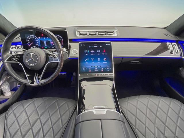 Sクラス S500 4マチックロングファーストEDAMGライン サンルーフ レーダーセーフティ/リアコンフォートPKG カープレイ Brumesterサウンド 360°カメラ 左右後席モニター 全席シートヒーター/ベンチレーション/パワーシート アンビエントライト(2枚目)