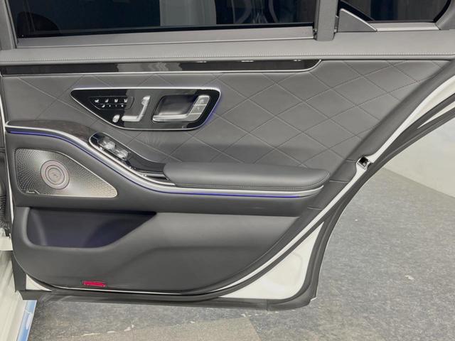 Sクラス S500 4マチックロングファーストEDAMGライン サンルーフ レーダーセーフティ/リアコンフォートPKG カープレイ Brumesterサウンド 360°カメラ 左右後席モニター 全席シートヒーター/ベンチレーション/パワーシート アンビエントライト(29枚目)