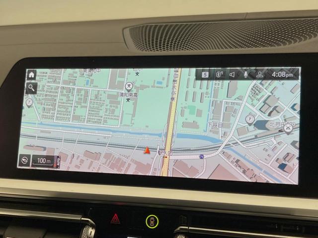 ●純正ナビ：一体感のあるナビは、高級感ある車内を演出してくれます。オーディオ機能も充実しておりますので、運転もより楽しめます♪