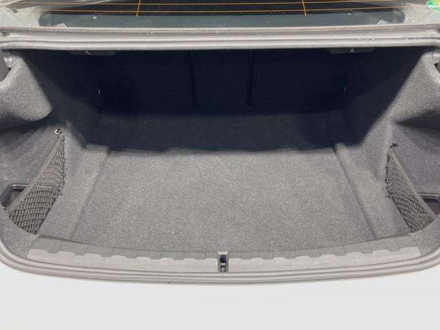 ●トランクルーム：趣味が広がる収容スペース！これだけの広さがあればお買い物やレジャーなどにも最適です！使用感も少なくきれいな状態を維持しております。