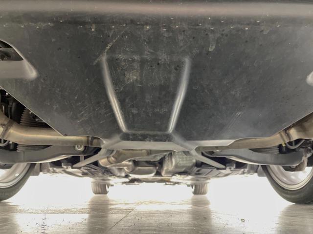 Eクラスステーションワゴン E300 ステーションワゴンアバンギャルド スポーツ レザーエクスクルーシブPKG レーダーセーフティPKG 360°カメラ LEDヘッドランプ/ハイビームアシスト 全席シートヒーター 12.3インチナビ フルセグTV 黒革シート パワーバックドア(40枚目)