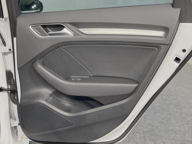 Ａ３ スポーツバック４０ＴＦＳＩクワトロ　スポーツ　ＳラインＰＫＧ　アシスタンスＰＫＧ　コンビニエンスＰＫＧ　アダプティブクルーズコントロール　ＭＭＩナビ　フルセグＴＶ　バックカメラ　ＬＥＤヘッドランプ／ハイビームアシスト　バーチャルコックピット（35枚目）