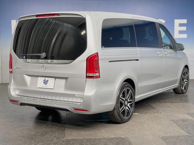 Ｖクラス Ｖ２２０ｄ　スポーツ　ロング　パノラミックスライディングルーフ　レーダーセーフティＰＫＧ　両側パワースライドドア　リアエンターテイメント　Ｂｕｒｍｅｓｔｅｒ　純正ＨＤＤナビ　全周囲カメラ　フルセグＴＶ　黒革　前席シートヒーター（20枚目）