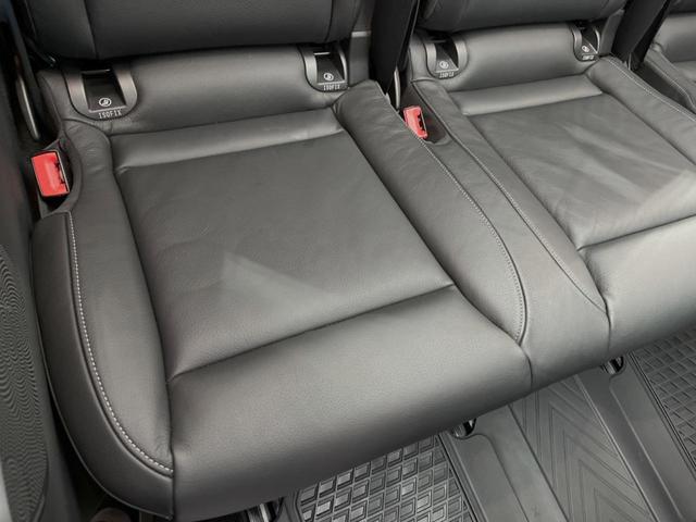 Ｖクラス Ｖ２２０ｄ　スポーツ　ロング　パノラミックスライディングルーフ　レーダーセーフティＰＫＧ　両側パワースライドドア　リアエンターテイメント　Ｂｕｒｍｅｓｔｅｒ　純正ＨＤＤナビ　全周囲カメラ　フルセグＴＶ　黒革　前席シートヒーター（29枚目）
