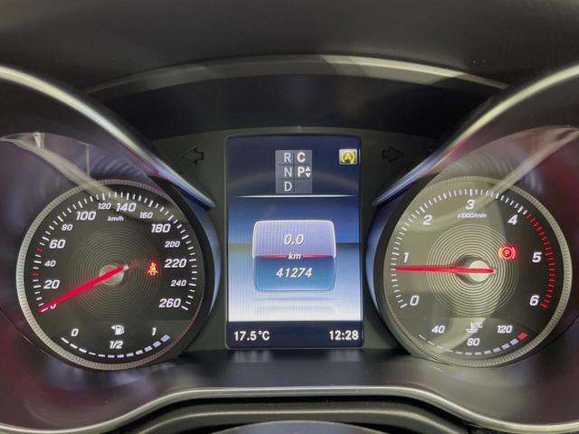 Ｖクラス Ｖ２２０ｄ　スポーツ　ロング　パノラミックスライディングルーフ　レーダーセーフティＰＫＧ　両側パワースライドドア　リアエンターテイメント　Ｂｕｒｍｅｓｔｅｒ　純正ＨＤＤナビ　全周囲カメラ　フルセグＴＶ　黒革　前席シートヒーター（33枚目）