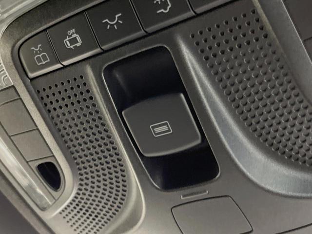 Ｖクラス Ｖ２２０ｄ　スポーツ　ロング　パノラミックスライディングルーフ　レーダーセーフティＰＫＧ　両側パワースライドドア　リアエンターテイメント　Ｂｕｒｍｅｓｔｅｒ　純正ＨＤＤナビ　全周囲カメラ　フルセグＴＶ　黒革　前席シートヒーター（52枚目）