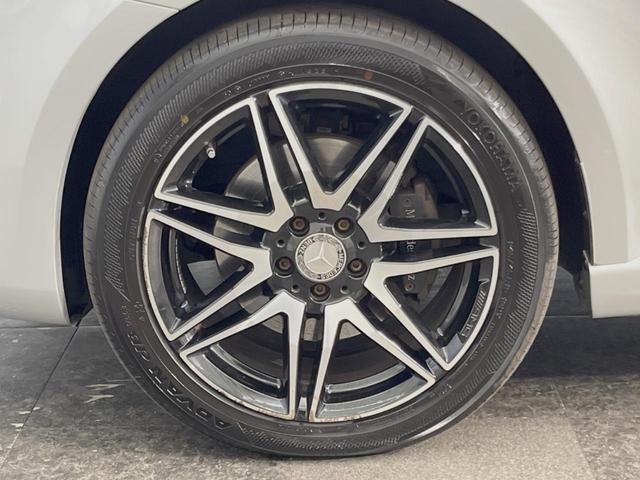 Ｖクラス Ｖ２２０ｄ　スポーツ　ロング　パノラミックスライディングルーフ　レーダーセーフティＰＫＧ　両側パワースライドドア　リアエンターテイメント　Ｂｕｒｍｅｓｔｅｒ　純正ＨＤＤナビ　全周囲カメラ　フルセグＴＶ　黒革　前席シートヒーター（61枚目）