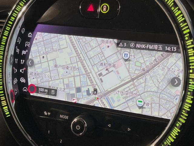 MINI ジョンクーパーワークス エッセンシャル・トリム ジョンクーパーワークストリムPKG アクティブクルーズコントロール ヘッドアップディスプレイ カープレイ 純正ナビ バックカメラ インテリジェントセーフティ 前席シートヒーター 純正18インチAW(4枚目)