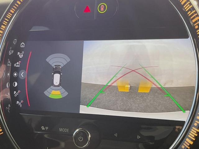 MINI ジョンクーパーワークス エッセンシャル・トリム ジョンクーパーワークストリムPKG アクティブクルーズコントロール ヘッドアップディスプレイ カープレイ 純正ナビ バックカメラ インテリジェントセーフティ 前席シートヒーター 純正18インチAW(5枚目)