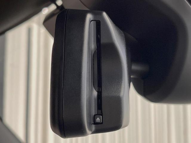 MINI ジョンクーパーワークス エッセンシャル・トリム ジョンクーパーワークストリムPKG アクティブクルーズコントロール ヘッドアップディスプレイ カープレイ 純正ナビ バックカメラ インテリジェントセーフティ 前席シートヒーター 純正18インチAW(46枚目)